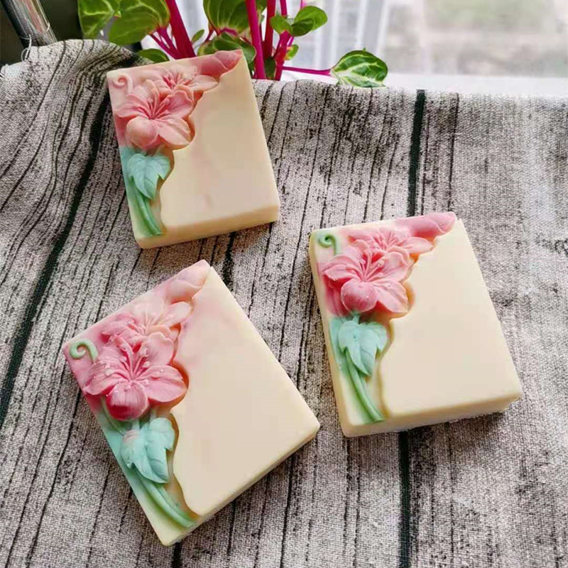 Mooie bloemenzeep mal rechthoe - Soap Making Process recensie en prijs