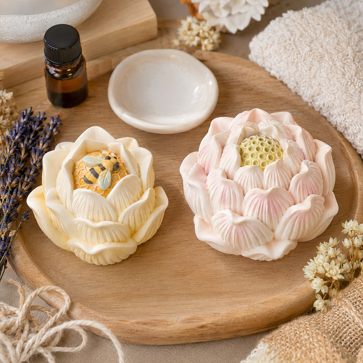 Silicone mal voor bijen, lotus - Soap Making Things recensie en prijs