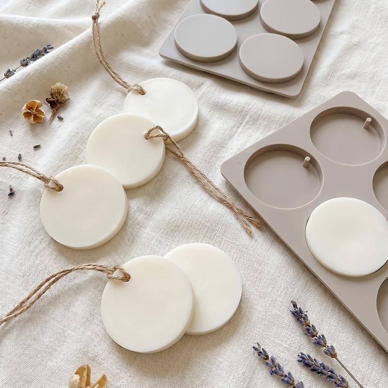 6-holtes ronde tag siliconenma - Soap Making Things recensie en prijs