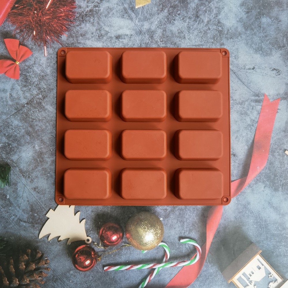 12 Holle Vierkante Siliconen Z - Soap Making Things recensie en prijs